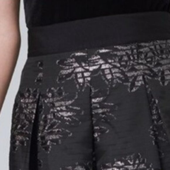 NWOT White House Black Market Metallic Shadow Stripe Full Skirt - Picture 2 of 6